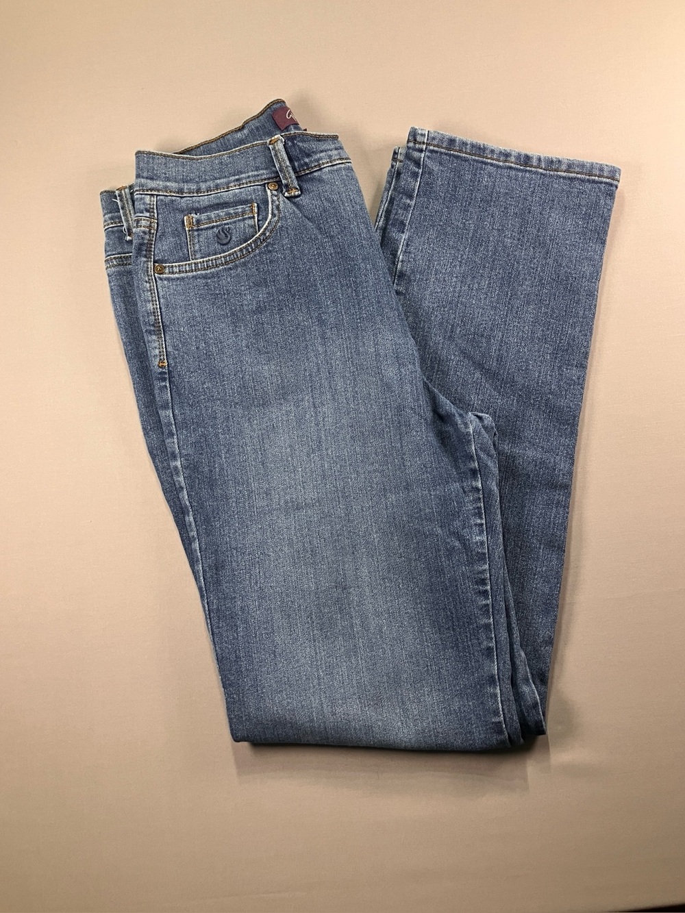 Gloria Vanderbilt Amanda Light Blue 5 Pocket Straight Leg Jeans